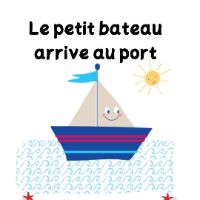 Un petit bateau arrive au port
